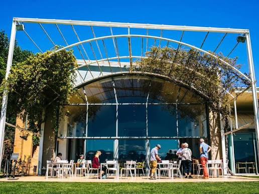 winery tour